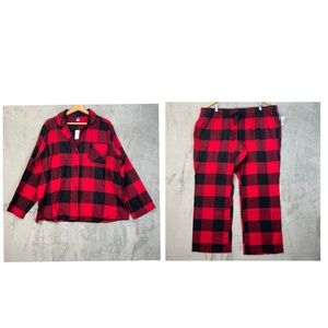 Old Navy Buffalo Plaid Pajama Set. Women’s Size 2XL. Black/Red. (NWT).